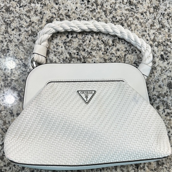 Guess White Woven Hand Bag - Picture 1 of 5